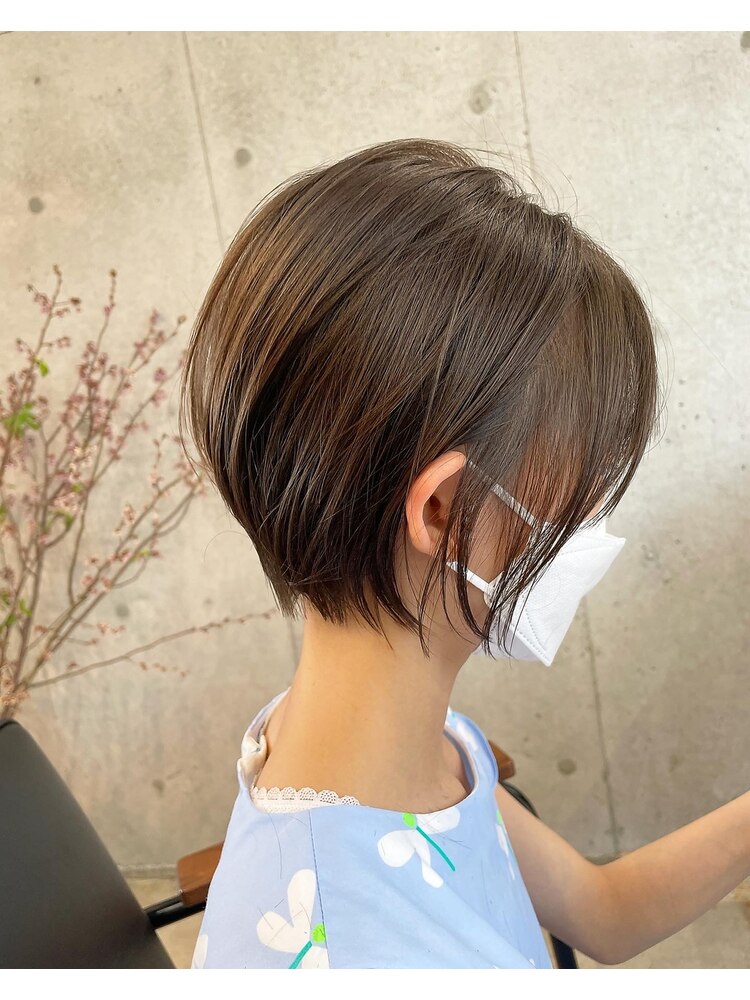 小学生 小学生もバッサリショートでお姉さんに◎家族で通えるTheC：L156750953｜ザシー オモテサンドウ(The  C)のヘアスタイル｜ホットペッパービューティー