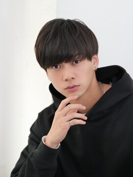 ミラリー トウキョウ(Mirareee Tokyo) 丸み重め刈り上げマッシュ