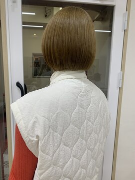 ランプ 柏(Lamp) ショートボブ／ミニボブ／ナチュラルボブ／切りっぱなしボブ／