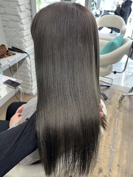 リーホリエ(Lee Horie) 【kanna】オリーブグレーカラー