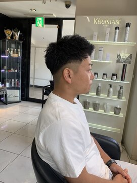 アイズ 海老名(AIZU) ジェットモヒカン スウィングアップバング 骨格矯正カット