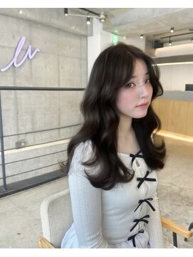 ウェイズ トウキョウ(Ways TOKYO) 今っぽいウェーブヘア 透明感たっぷりグレージュ