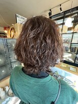 ルーミス バズヘアー(Loomis Buzzhair)&nbsp;しっかりパーマレイヤーボブ