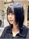 ミディアムウルフカットネオウルフカット顔まわりレイヤーカット