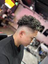 スリーベット (3BET)&nbsp;スキンフェード