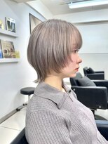 ヴェイン 渋谷(vain)&nbsp;ハイトーンカラーレイヤーショートウルフホワイトグレージュ