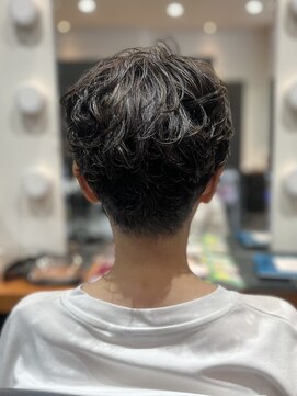 アミックス Hair&Make Amix KOKUSAIHOTEL ハンサムショート