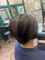 ヘアーラウンジ アンフィ 井土ヶ谷(Hair Lounge Anphi)&nbsp;ハイライトショート