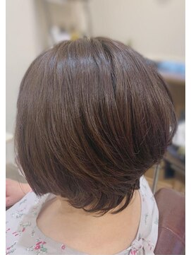 ヘアーズ ロッソ(hair's ROSSO) ナチュラルショートヘア[30代40代50代]