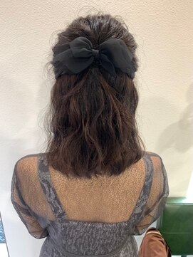 ルーチェココ ブラン(Lu'ce coco blanc) ゆるふわハーフアップ