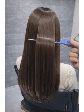 ラフテル(Laugh Tale) 髪質改善トリートメント＋縮毛矯正