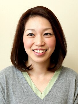 リシェル(Rishell) カッコかわいい大人な艶感ボブ