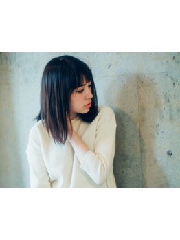 まっすぐすぎない自然なストレートが叶うシルクストレート♪広がる髪がボリュームダウン＆しなやかな髪に…