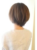 30代40代50代に人気シルエットが綺麗なショートボブ