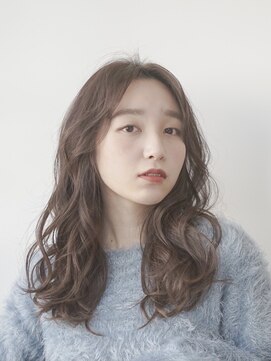 ロッカ(LOCCA) 骨格診断ウェーブ、ナチュラル/前髪なしゆるふわロング