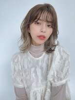 ルービック 難波(Rubik's)&nbsp;セクションカラー/イヤリングカラー/外ハネニュアンスボブ