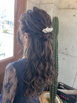 ラグズ 茅ヶ崎(LAGUZ)&nbsp;【ヘアセット】 シニヨンハーフアレンジ