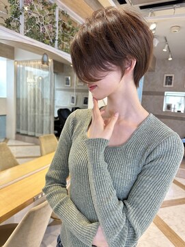 ロンド ストラーダ 心斎橋(Lond strada) ショート×ハイライト白髪ぼかし×マチルダボブ[心斎橋]