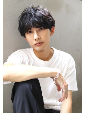 ブラン 栄(Blanc) 【Blanc】波巻き＿マッシュ＿黒髪＿ミディアム