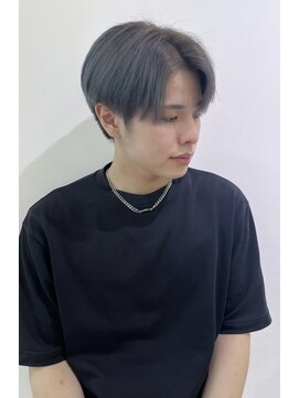 シリウスエイト(SIRIUS 8) センターパート×シルバー