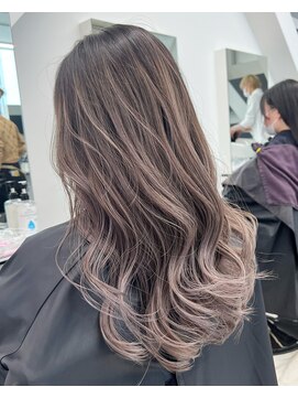 アライブ ハラジュク(ALIVE harajuku) 今流行りの海外風バレイヤージュ