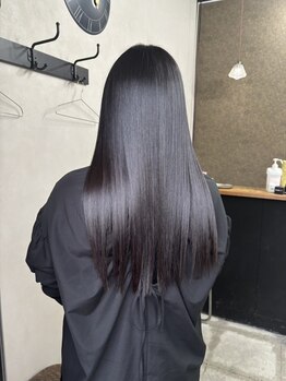カンナカンナ 三佐店(cannaCANNA)の写真/クセ・うねり・広がりを抑えたいなど悩みがある方におすすめ◎実力派スタイリストが美髪へと導きます*