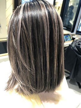 エヌプラスリタ 近鉄八尾(N+lita) ホワイトグレージュミニウルフデジタルパーマチェリーブラウン