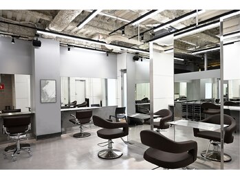 LIPPS hair 天神【リップスヘアー】