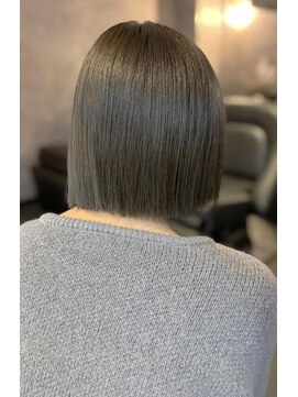 エルバイラビス 大宮(elu by lovis) 《あやね》オリーブブラウン/赤み消しカラー