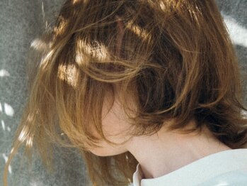 オティアプラスエヌ(OTTIA+n)の写真/【松山】褪色も楽しめる透明感シアベールカラーは髪の負担も軽く、《髪がキレイに見える》と大人気♪