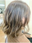 ハイライト×柔らかボブ