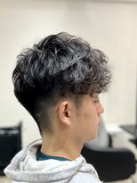 リリー(Lily)&nbsp;パーマ後のメンテナンスカットでよりカッコよく！