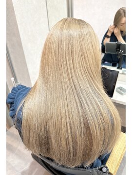 シアン(CYAN) #ミルクティーベージュ#ミルクティーアッシュ#ブリーチ#髪質改善