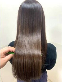 パ ドゥ プロン(Pas de plan)の写真/今話題のFLOWDIA MORE【フローディアモア】導入◎うねりや広がりなどのお悩みを《Pas de plan》で解決♪