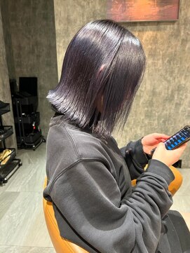 アースコアフュールボーテ 笛吹店(EARTH coiffure beaute) ネイビーブルー_アドミオ_ボブ外ハネボブ