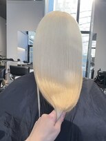 ソル オモテサンドウ 表参道 青山(SOL . OMOTESANDO)&nbsp;イヤリングカラーインナーカラーハイライトフェイスフレーミング