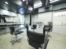 ライズ 渋谷店(RISE)の雰囲気（渋谷メンズ/メンズパーマ/眉毛/波巻きパーマ/ツイストスパイラル）