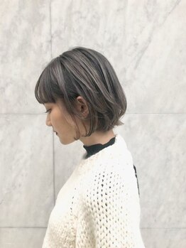 ジカロ(JICARO)の写真/【豊富な経験×高技術】繊細なカット技術でより魅力を引き出して、似合うヘアデザインをご提案します◎
