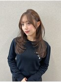 松尾菫菜/レイヤーカット/オリーブベージュ/ブリーチ/韓国ヘア