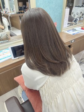 アッシュ 下北沢店(Ash) オリーブベージュカラー