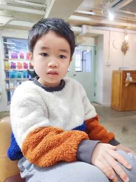 スーハ 恵比寿(SUUHA) キッズカット/でこ出し束感スパイキーショート/幼児子連れOK