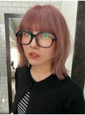 ボブ×顔周りレイヤー×ピンクカラー