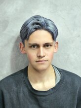 シャス(SHAS.) 【ブリーチカラー】ブルーシルバー毛流れアップバング