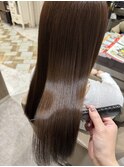 サラサラなのにまとまるカシミヤトリートメントが人気です♪