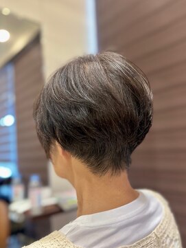 ニア(NiA) ショートボブ