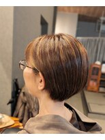 ジャドール 耳かけショートボブ40代50代60代