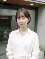 キビト(kibito) 新宿若松河田曙橋耳掛けショートボブオリーブカラー20代30代40代