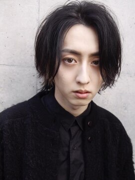 サンバレー(SUNVALLEY) センターパート メンズカット ブリーチ パーマ