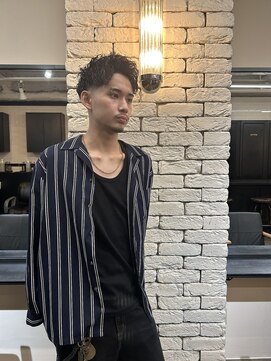 スティーロ 渋谷(Steelo) テーパーフェード×アップバングスタイル