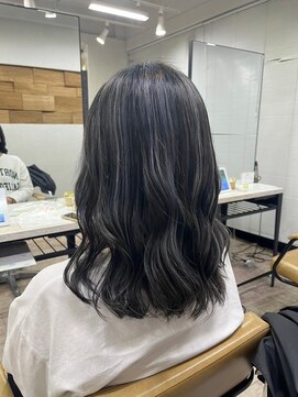 アジールヘア 所沢プロペ通り店(agir hair) ハイライトシルバーグレーロング所沢